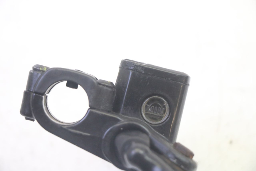 photo de MASTERCYLINDER ANTERIORE PIAGGIO MP3 RL 250 (2006 - 2010) - Primo piano tecnico