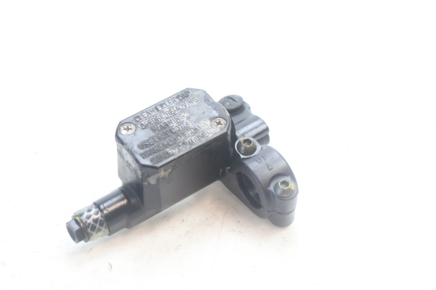 photo de POMPA FRENO ANTERIORE PIAGGIO MP3 500 (2016 - 2018) - Zoom sullo stato d'uso