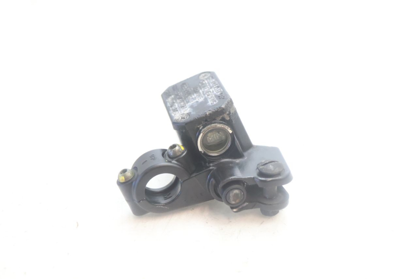 photo de POMPA FRENO ANTERIORE PIAGGIO MP3 500 (2016 - 2018) - Altra angolazione