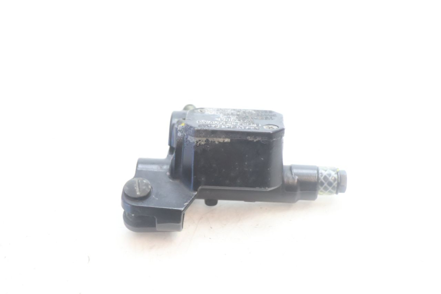 photo de POMPA FRENO ANTERIORE PIAGGIO MP3 500 (2016 - 2018) - Primo piano tecnico