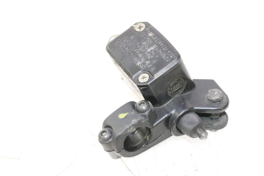 photo de MASTERCYLINDER ANTERIORE PIAGGIO MP3 125 (2006 - 2014) - Altra angolazione