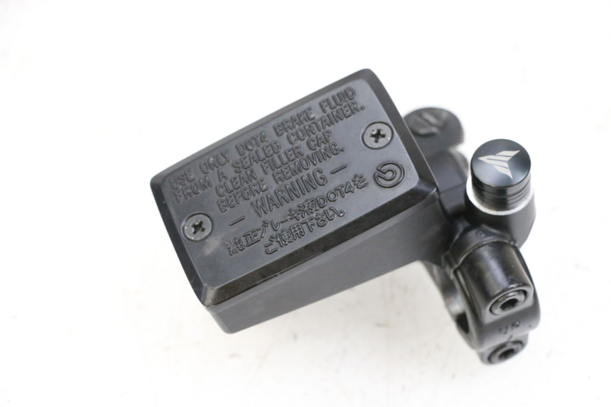 photo de POMPA FRENO ANTERIORE YAMAHA MT-07 MT07 ABS 700 (2018 - 2020) - Primo piano tecnico