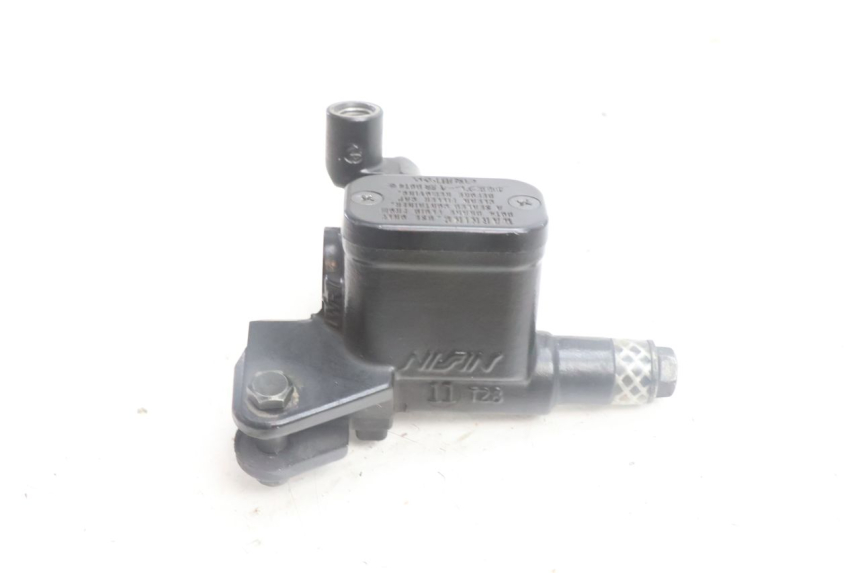 photo de POMPA FRENO ANTERIORE YAMAHA N-MAX NMAX 125 (2021 - 2024) - Zoom sullo stato d'uso