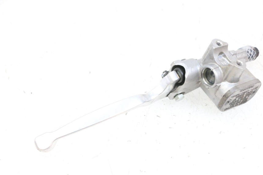 photo de POMPA FRENO ANTERIORE YAMAHA NEO'S CORE 1 (2022 - 2026) - Primo piano tecnico