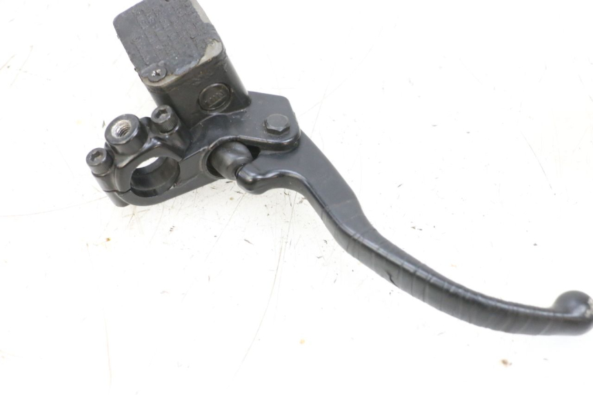 photo de MASTERCYLINDER ANTERIORE YAMAHA NEOS NEO'S 4T 50 (2008 - 2016) - Ricambio usato controllato