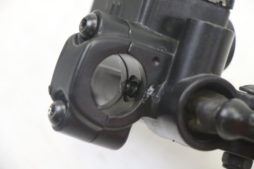 photo de MASTERCYLINDER ANTERIORE PIAGGIO NEW TYPHOON 50 (2018 - 2021) - Vista d'insieme del prodotto