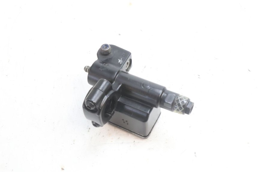 photo de MASTERCYLINDER ANTERIORE PIAGGIO NEW TYPHOON 50 (2018 - 2021) - Stato della superficie e materiale