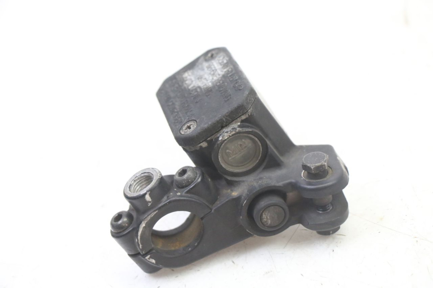 photo de MASTERCYLINDER ANTERIORE GILERA NEXUS 125 (2009 - 2013) - Altra angolazione