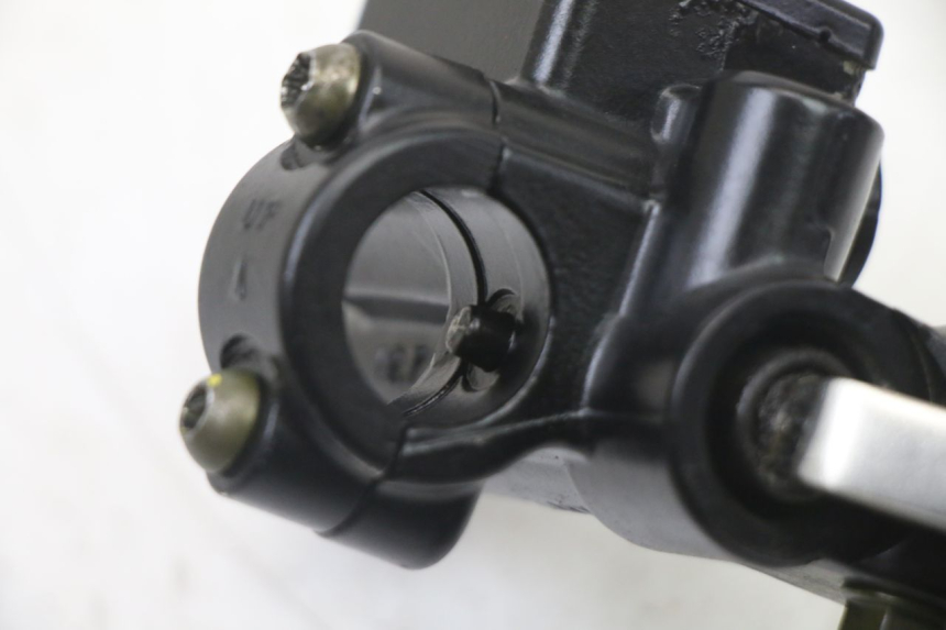 photo de POMPA FRENO ANTERIORE PIAGGIO NRG POWER PUREJET 50 (2018 - 2021) - Stato della superficie e materiale