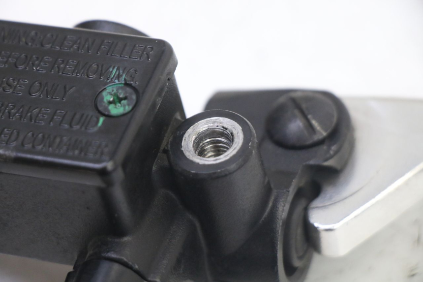 photo de POMPA FRENO ANTERIORE PIAGGIO NRG POWER PUREJET 50 (2018 - 2021) - Altra angolazione