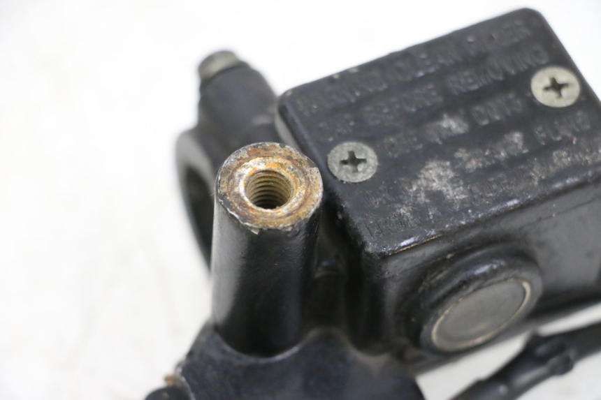 photo de POMPA FRENO ANTERIORE JM MOTORS OLDIES GT 4T 50 (2018 - 2025) - Stato della superficie e materiale