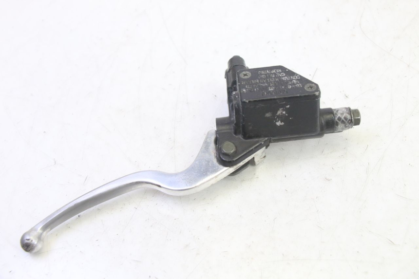 photo de POMPA FRENO ANTERIORE SYM ORBIT III 3 4T 50 (2021 - 2025) - Altra angolazione