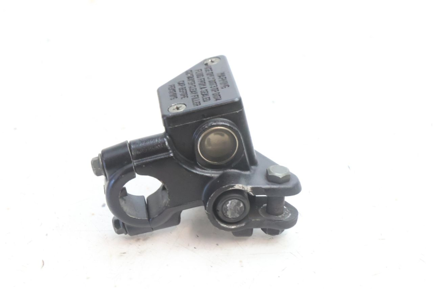 photo de POMPA FRENO ANTERIORE SYM ORBIT III 3 4T 50 (2021 - 2025) - Zoom sullo stato d'uso