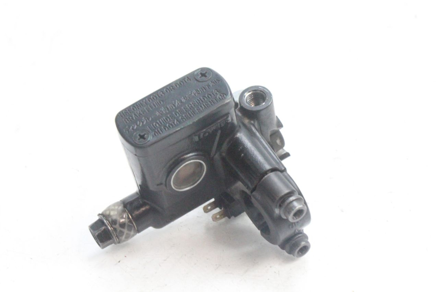 photo de MASTERCYLINDER ANTERIORE HONDA PCX (JF28) 125 (2009 - 2011) - Vista principale
