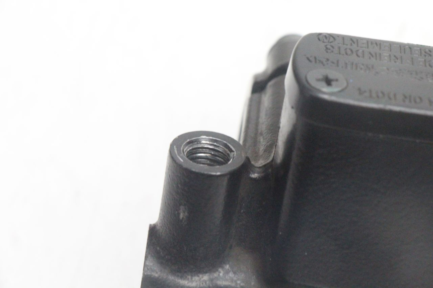 photo de MASTERCYLINDER ANTERIORE HONDA PCX (JF28) 125 (2009 - 2011) - Altra angolazione