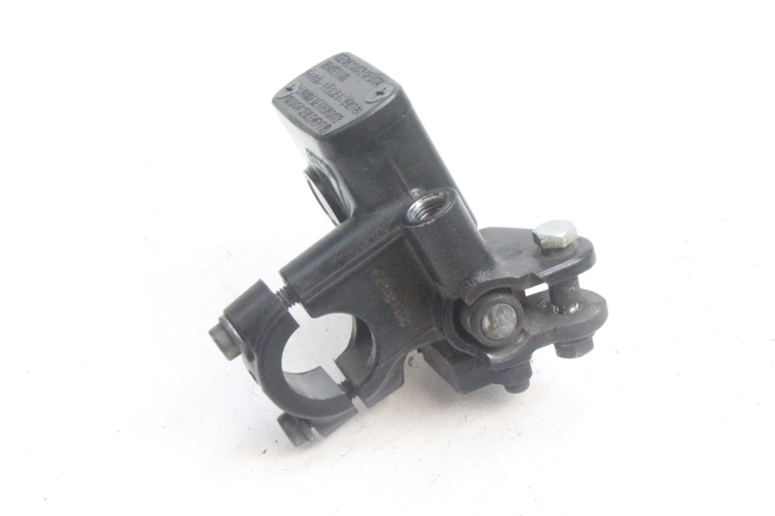 photo de MASTERCYLINDER ANTERIORE HONDA PCX (JF28) 125 (2009 - 2011) - Primo piano tecnico