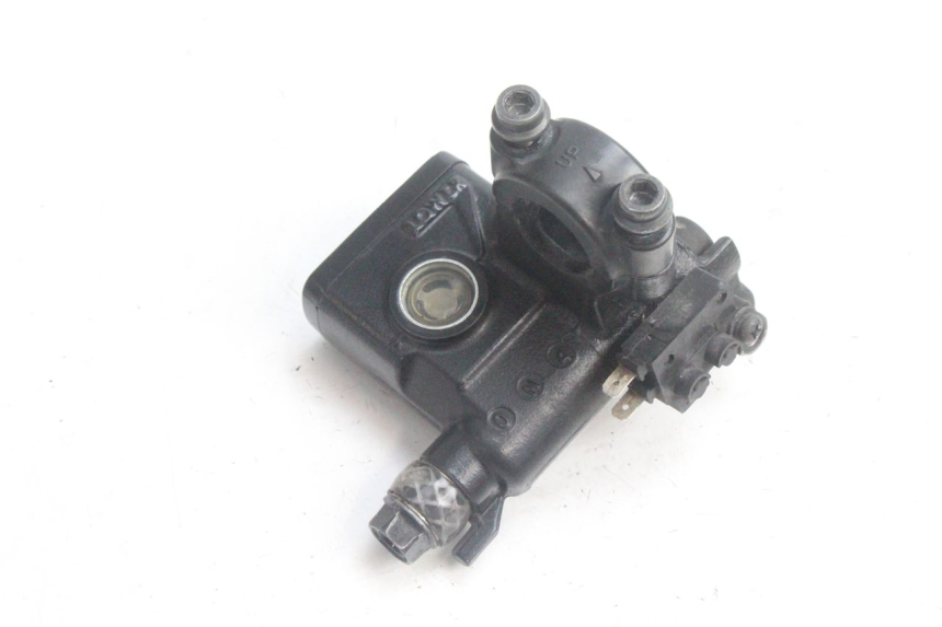 photo de MASTERCYLINDER ANTERIORE HONDA PCX (JF28) 125 (2009 - 2011) - Vista d'insieme del prodotto