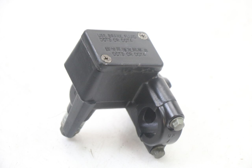 photo de POMPA FRENO ANTERIORE KYMCO PEOPLE S 125 (2000 - 2008) - Dettaglio del componente