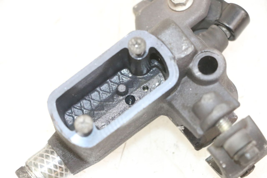 photo de MASTERCYLINDER ANTERIORE PEUGEOT ELYSTAR 50 (2002 - 2014) - Vista d'insieme del prodotto