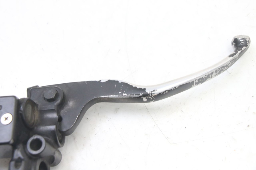 photo de MASTERCYLINDER ANTERIORE PEUGEOT LUDIX 50 (2008 - 2017) - Zoom sullo stato d'uso