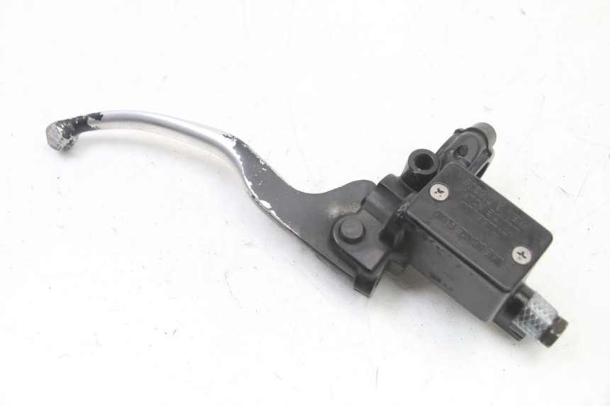 photo de MASTERCYLINDER ANTERIORE PEUGEOT LUDIX 50 (2008 - 2017) - Altra angolazione