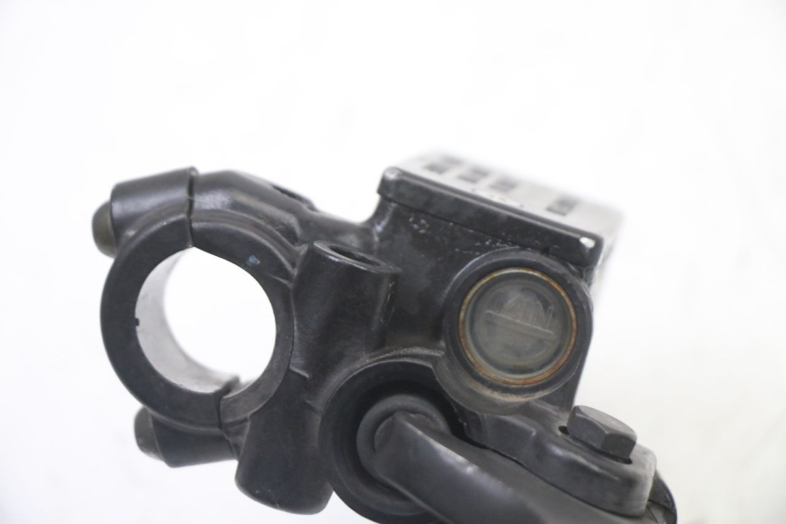 photo de MASTERCYLINDER ANTERIORE PEUGEOT LUDIX 50 (2008 - 2017) - Primo piano tecnico