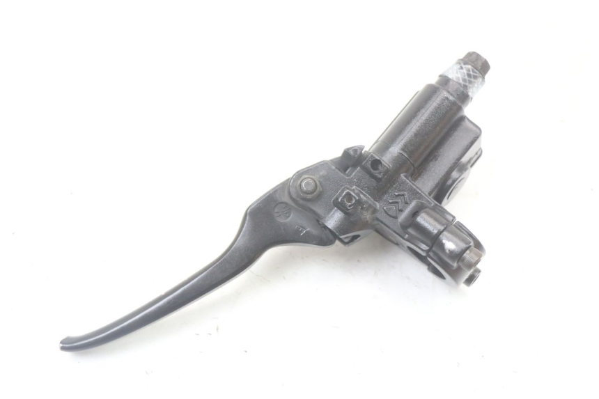 photo de MASTERCYLINDER ANTERIORE PEUGEOT STREETZONE 4T 50 (2018 - 2023) - Dettagli dei punti di fissaggio