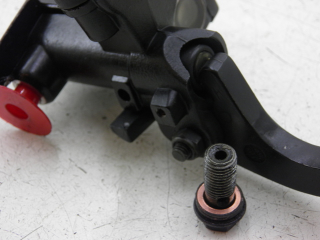 photo de MASTERCYLINDER ANTERIORE PEUGEOT V-CLIC VCLIC 50 (2007 - 2013) - Vista d'insieme del prodotto