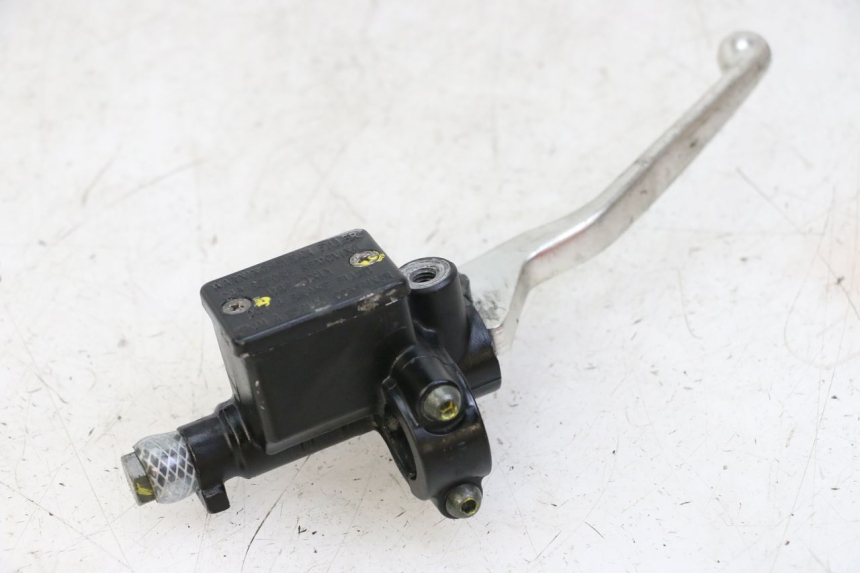 photo de MASTERCYLINDER ANTERIORE PIAGGIO VESPA S 2T 50 (2007 - 2014) - Stato della superficie e materiale