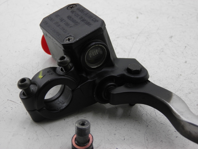 photo de Cilindro principale anteriore PIAGGIO X8 STREET 125 (2006 - 2007) - Vista d'insieme del prodotto