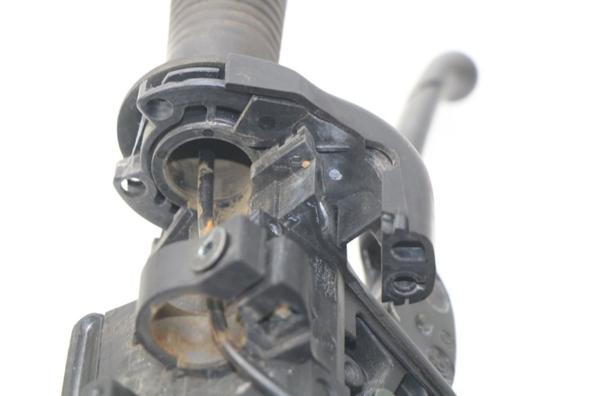 photo de Cilindro principale anteriore BMW R GS 1150 (1999 - 2004) - Dettagli dei punti di fissaggio