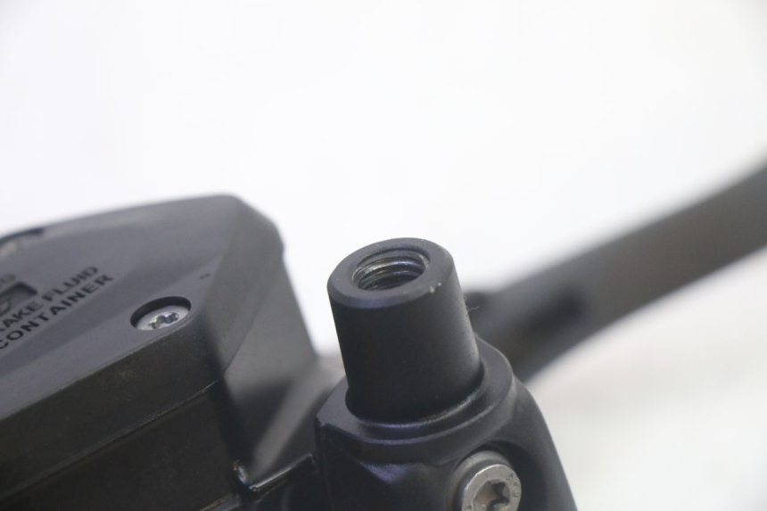 photo de POMPA FRENO ANTERIORE BMW R GS 1250 (2021 - 2024) - Zoom sullo stato d'uso