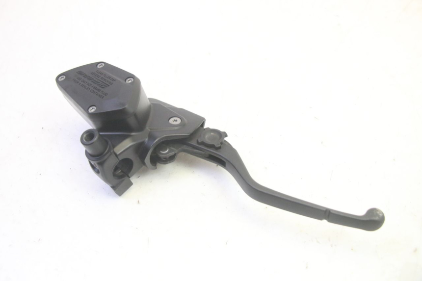 photo de POMPA FRENO ANTERIORE BMW R GS 1250 (2021 - 2024) - Primo piano tecnico