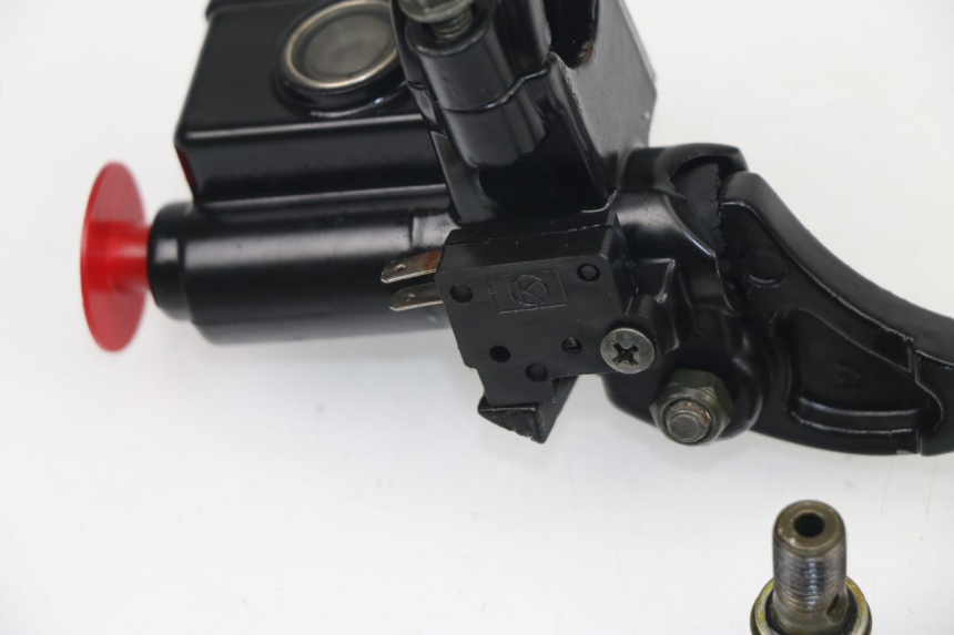 photo de Cilindro principale anteriore BHM REVENGER 50 (2009 - 2015) - Altra angolazione