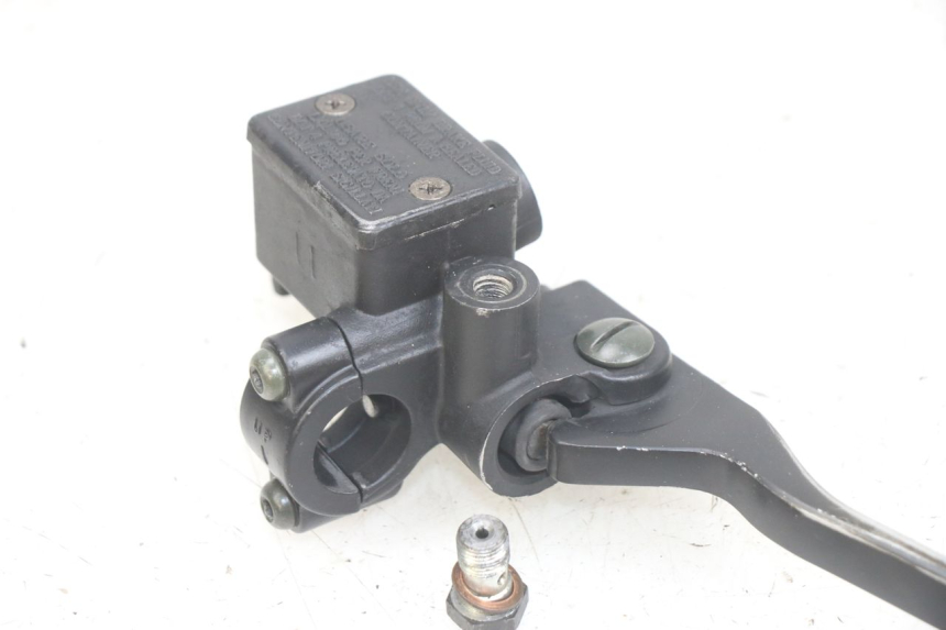 photo de MASTERCYLINDER ANTERIORE GILERA RK 50 (1996 - 1999) - Altra angolazione