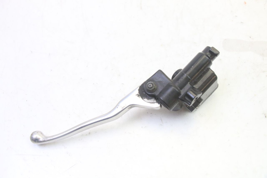 photo de MASTERCYLINDER ANTERIORE GILERA RUNNER SP 50 (2009 - 2017) - Dettagli dei punti di fissaggio