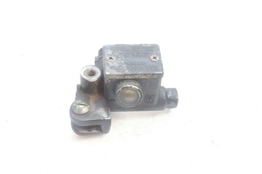 photo de POMPA FRENO ANTERIORE GILERA RUNNER SP 50 (2002 - 2004) - Primo piano tecnico