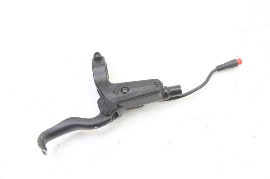 photo de POMPA FRENO ANTERIORE HERO S10 1 - Primo piano tecnico