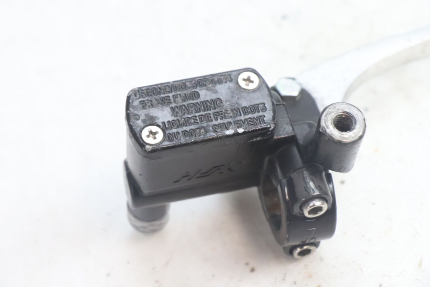 photo de POMPA FRENO ANTERIORE JM MOTORS SANTANA EVO 50 (2024 - 2026) - Dettaglio del componente