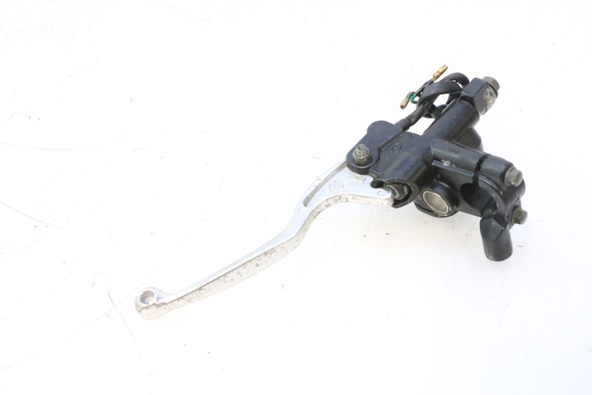 photo de CILINDRO PRINCIPALE ANTERIORE JM MOTORS SANTANA 50 (2014 - 2023) - Primo piano tecnico