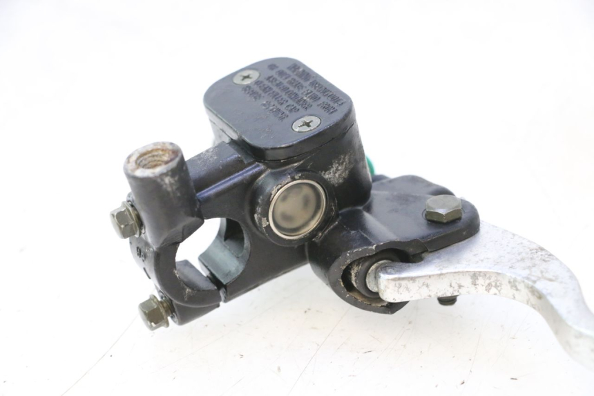 photo de CILINDRO PRINCIPALE ANTERIORE JM MOTORS SANTANA 50 (2014 - 2023) - Dettagli dei punti di fissaggio