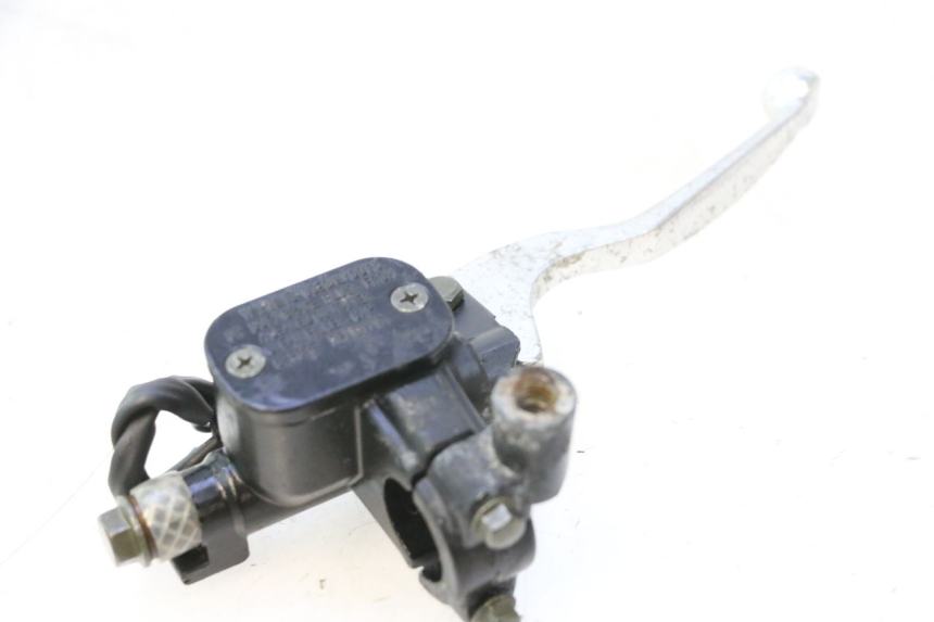 photo de CILINDRO PRINCIPALE ANTERIORE JM MOTORS SANTANA 50 (2014 - 2023) - Stato della superficie e materiale