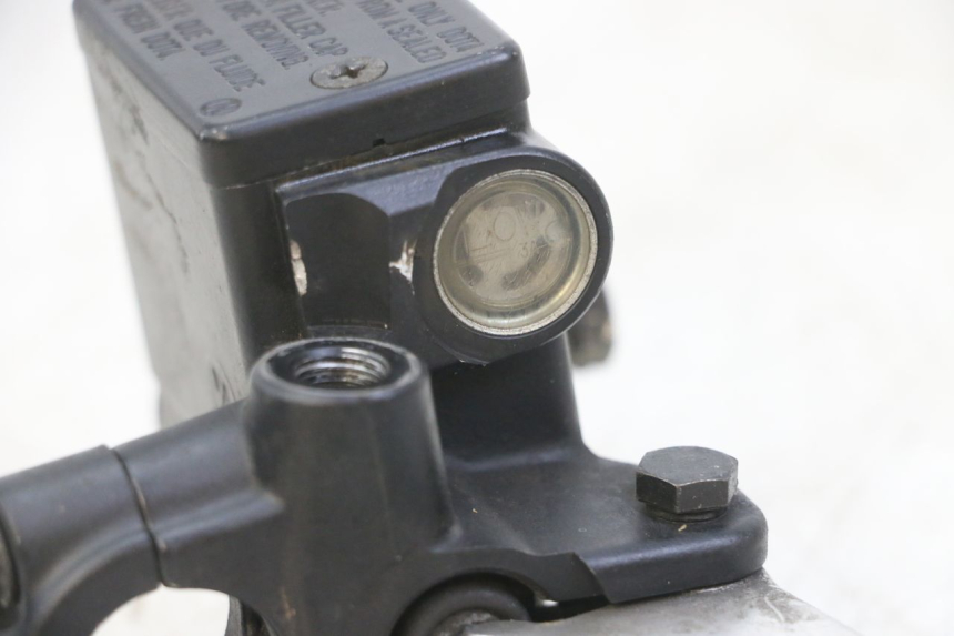 photo de POMPA FRENO ANTERIORE PEUGEOT SATELIS 125 (2013 - 2018) - Vista d'insieme del prodotto