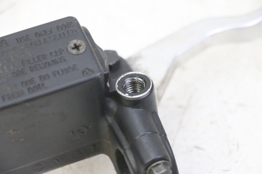 photo de POMPA FRENO ANTERIORE PEUGEOT SATELIS 125 (2013 - 2018) - Ricambio usato controllato