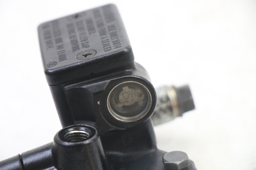 photo de POMPA FRENO ANTERIORE PEUGEOT SATELIS 125 (2013 - 2018) - Vista d'insieme del prodotto