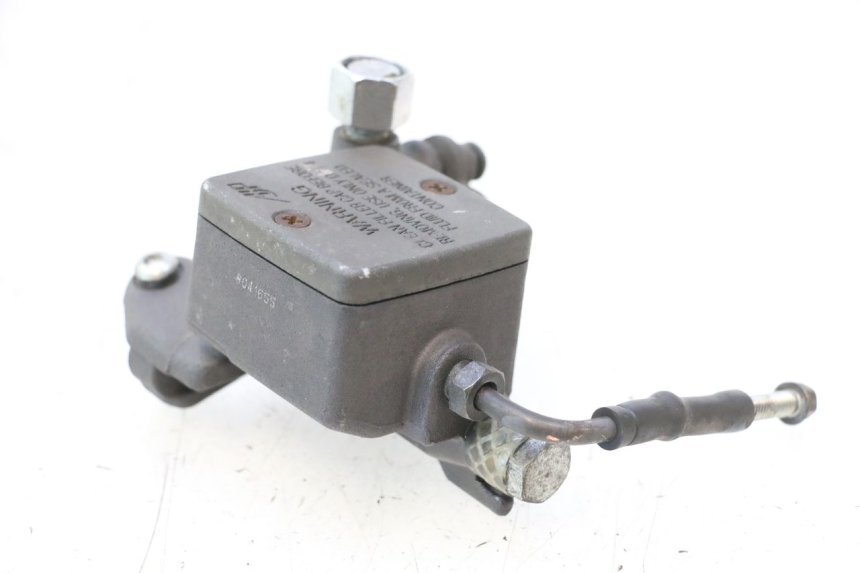 photo de MASTERCYLINDER ANTERIORE PEUGEOT SATELIS 125 (2006 - 2009) - Vista principale