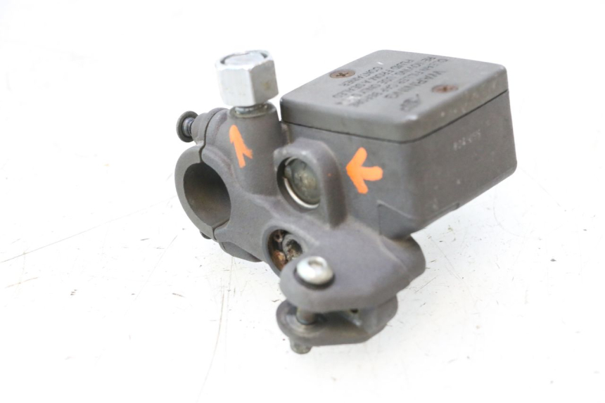 photo de MASTERCYLINDER ANTERIORE PEUGEOT SATELIS 125 (2006 - 2009) - Dettaglio del componente