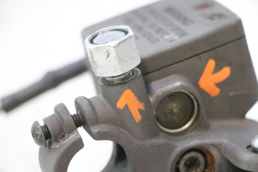photo de MASTERCYLINDER ANTERIORE PEUGEOT SATELIS 125 (2006 - 2009) - Vista d'insieme del prodotto