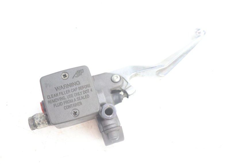 photo de MASTERCYLINDER ANTERIORE PEUGEOT SATELIS 125 (2006 - 2009) - Vista principale