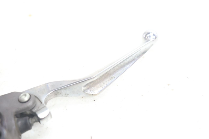 photo de MASTERCYLINDER ANTERIORE PEUGEOT SATELIS 125 (2006 - 2009) - Altra angolazione